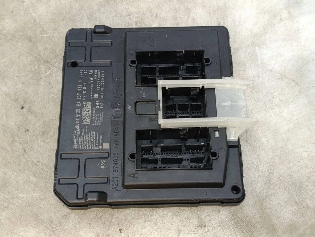 Central body control module – Skoda Enyaq iV (2020-)