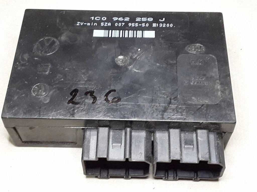 Central body control module – Volkswagen Golf IV (1998-2005)