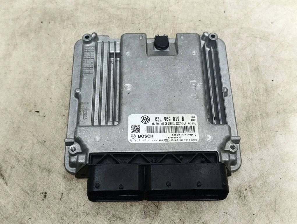 Engine control unit/module 03L906019B
