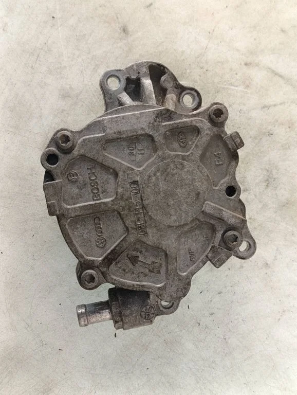 Vacuum pump 03L145100
