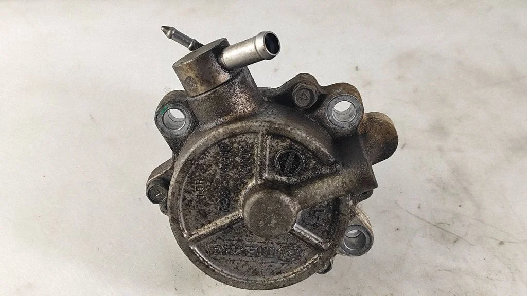 Vacuum pump R2AA18G00