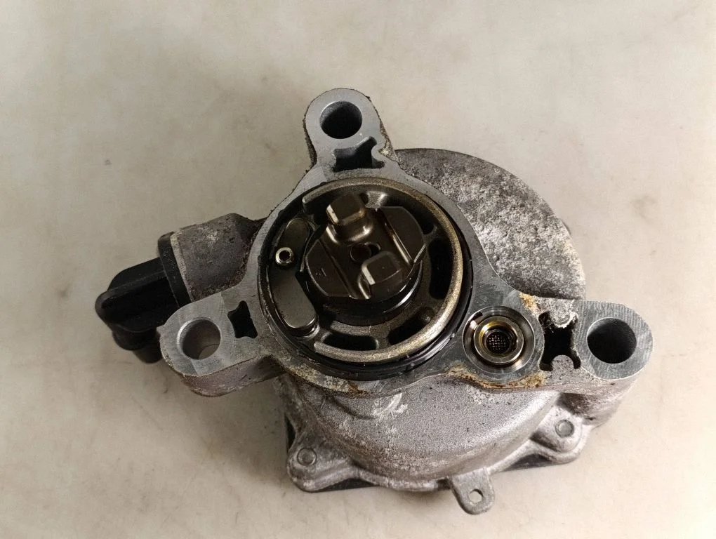 Vacuum pump 9140300260