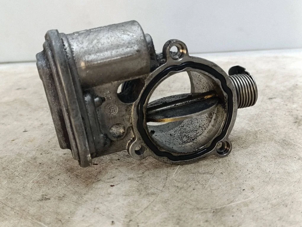 Throttle valve – BMW 3 Series E90 E91 (2005-2012)