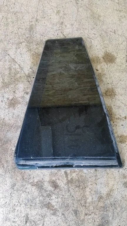 Rear vent window glass – Opel Vectra C (2002-2005)