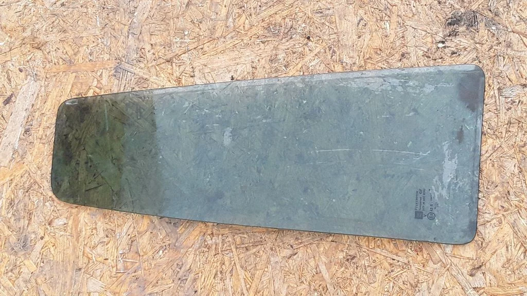 Rear vent window glass – Opel Zafira A (1999-2005)