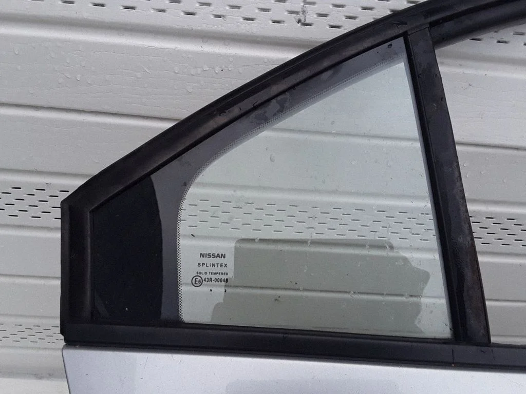 Rear vent window glass 43R00048