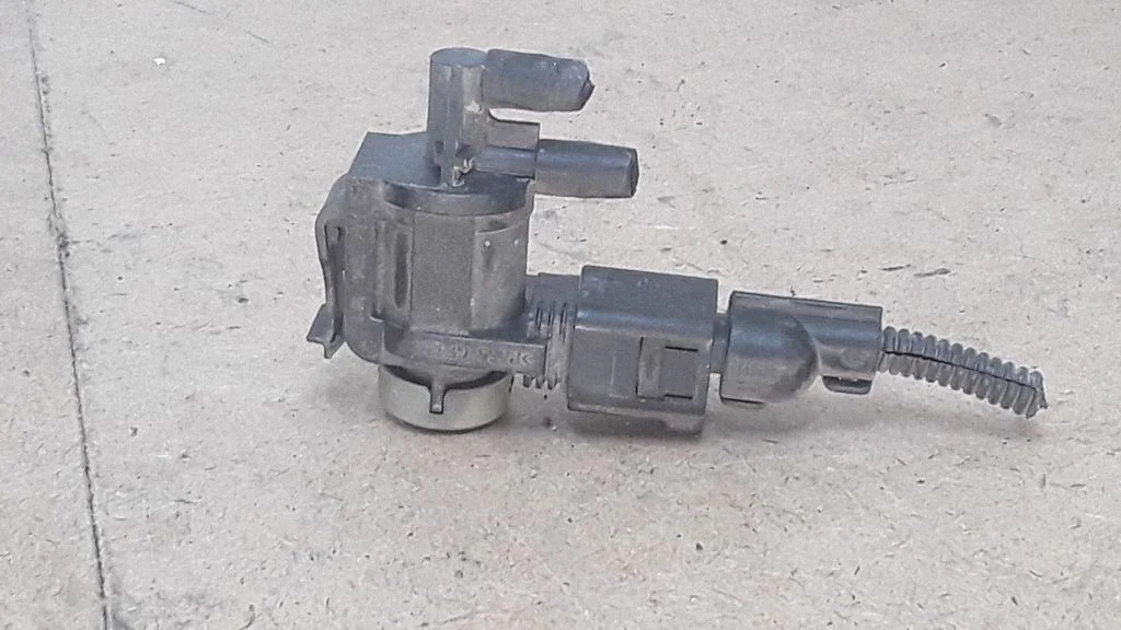 Vacuum valve – Ford Galaxy (2000-2006)