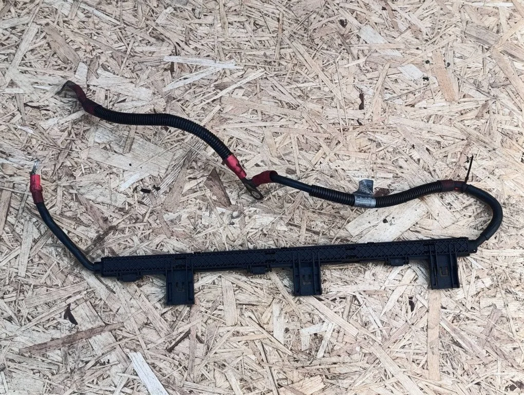 Positive cable (battery) – BMW 3 Series E90 E91 (2005-2012)