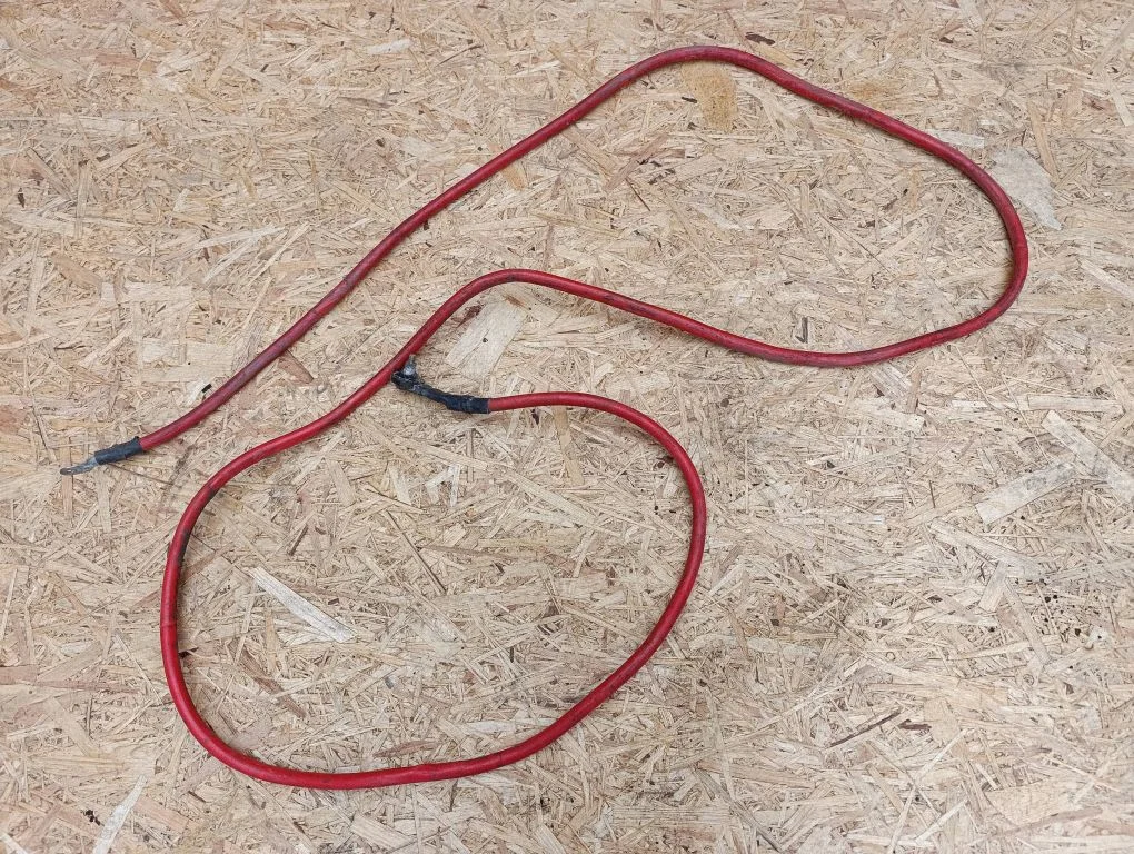 Positive cable (battery) – BMW 3 Series E90 E91 (2005-2012)