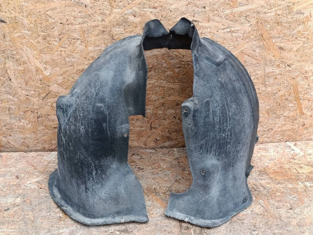Front mudguard 39042982
