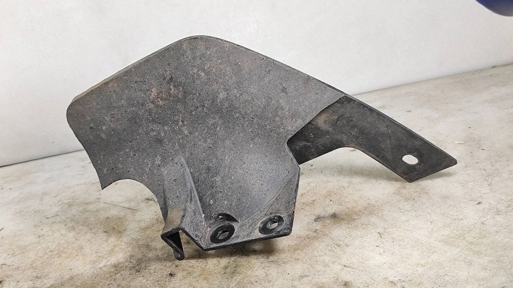 Tagumine porikaitse 768566UA0A
