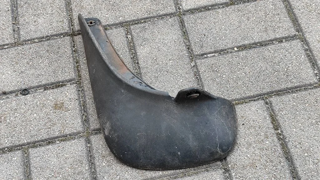 Tagumine porikaitse 868702B000