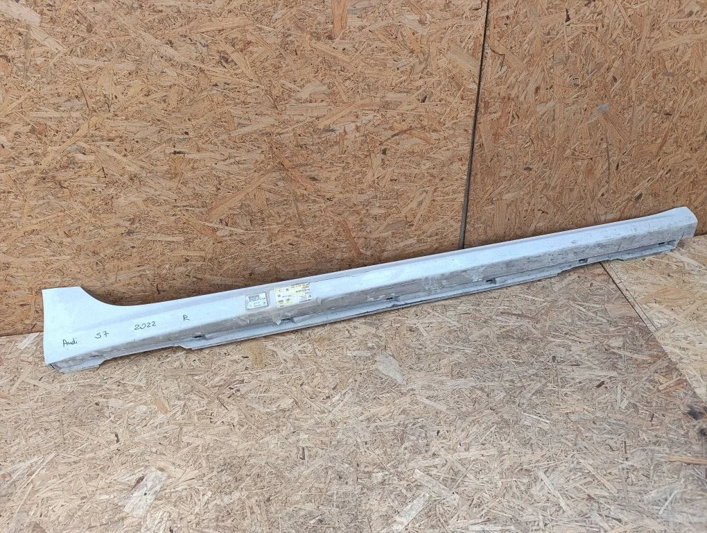 Sill 4K8853856A