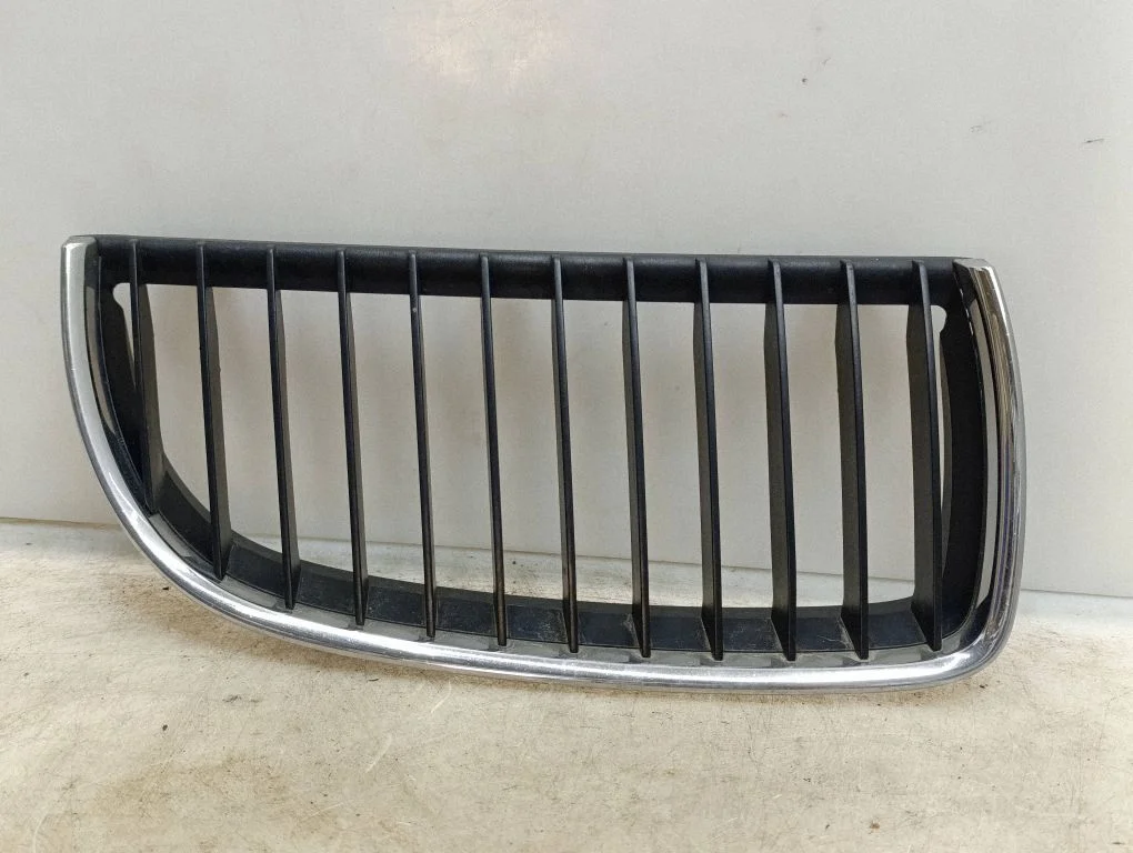 Front grill – BMW 3 Series E90 E91 (2005-2012)