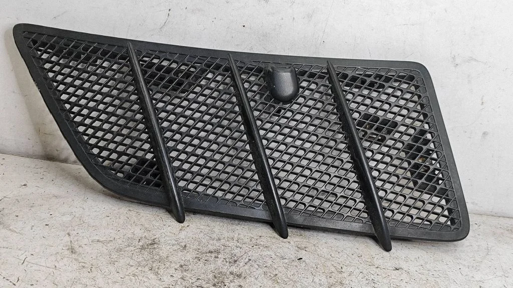 Bonnet/hood grill – Mercedes-Benz ML-Class W164 (2005-2011)