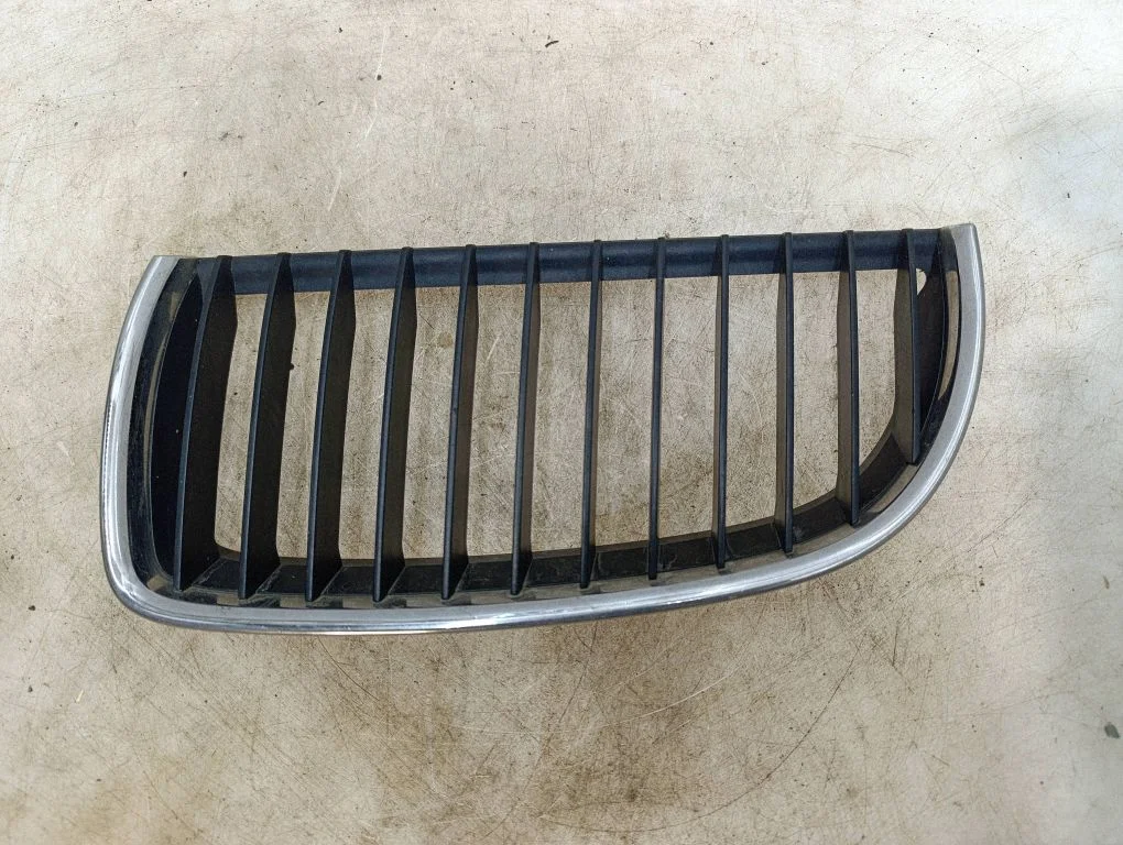 Front grill – BMW 3 Series E90 E91 (2005-2012)