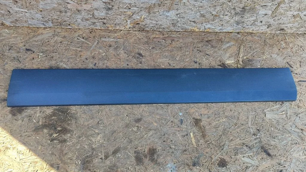 Sliding door trim (molding) – Mercedes-Benz Sprinter W906 (2006-2018)