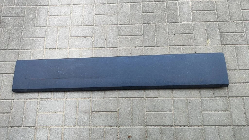 Sliding door trim (molding) – Volkswagen Crafter (2017-)