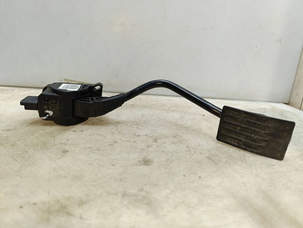 Accelerator throttle pedal 9686212980