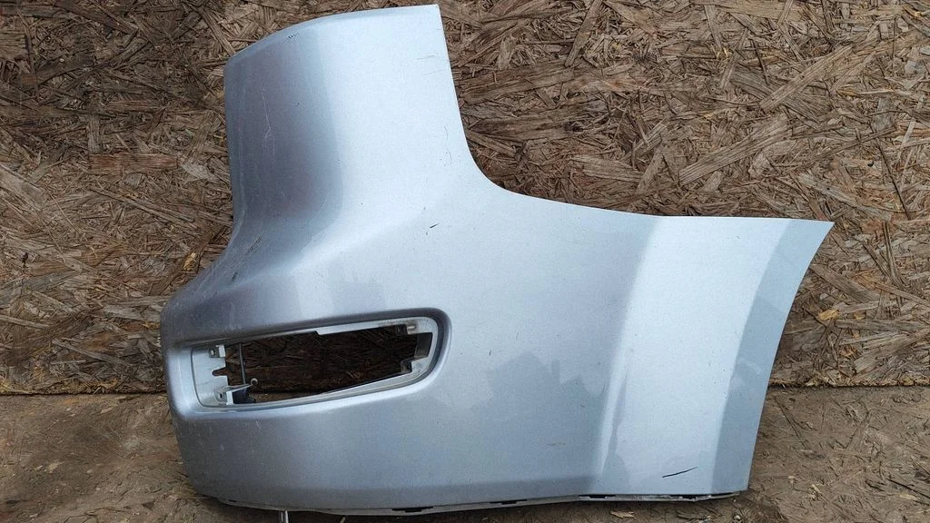 Rear bumper corner part panel trim