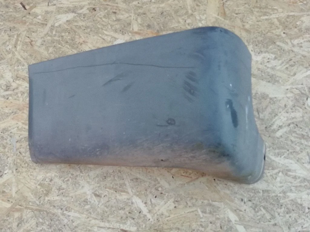 Rear bumper corner part panel trim – Ford Transit (2000-2006)