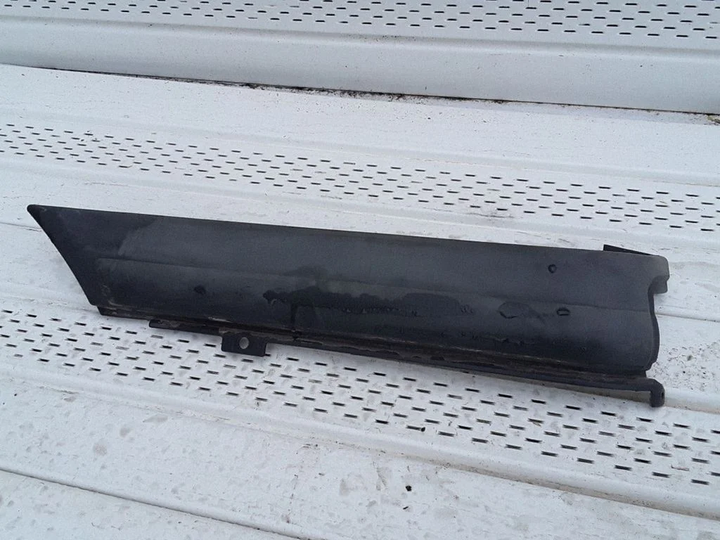 Rear bumper corner part panel trim – Ford Transit (2000-2006)