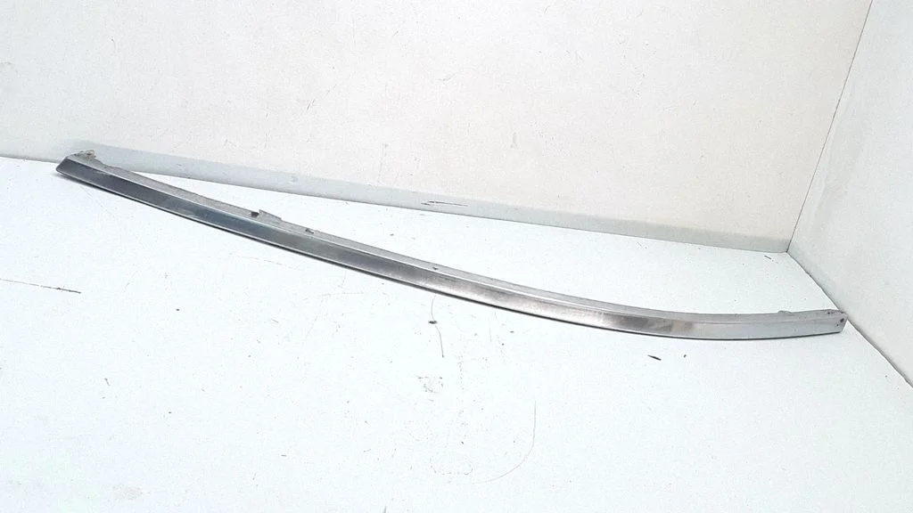 Under headlight/headlamp trim – Audi A6 Allroad C5 (1999-2005)