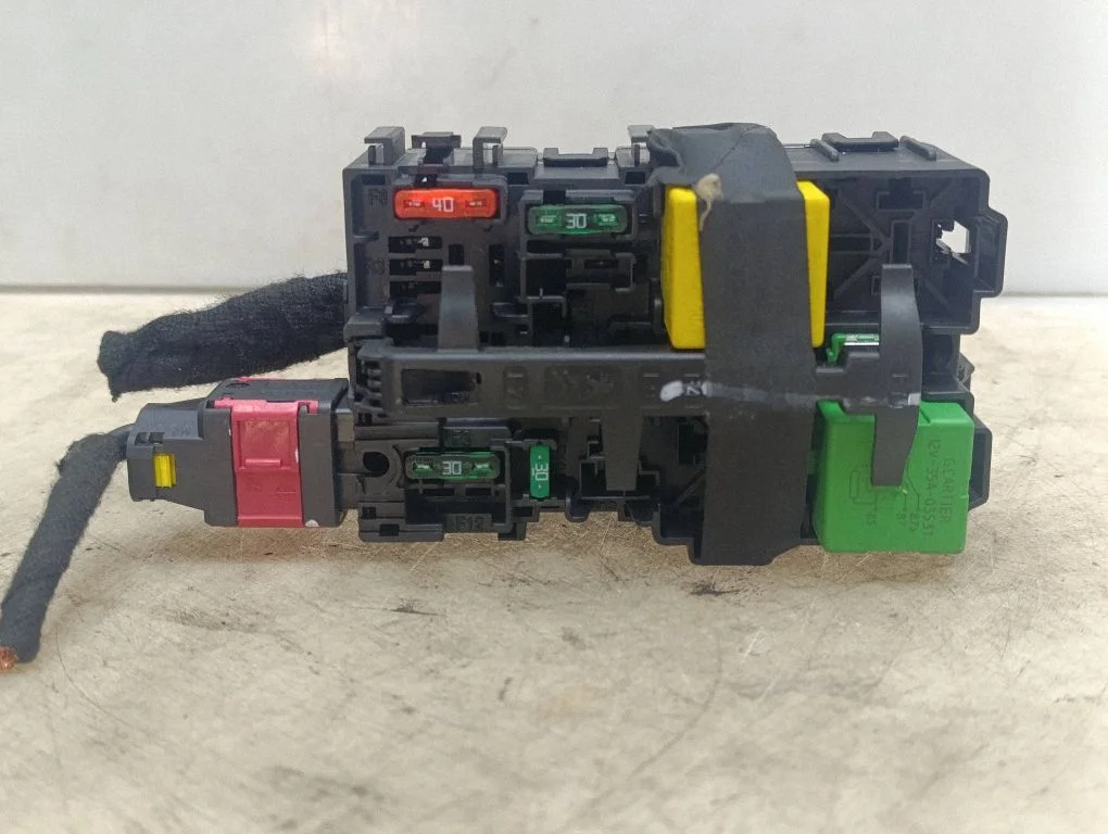 Fuse box set – Opel Corsa F (2019-)