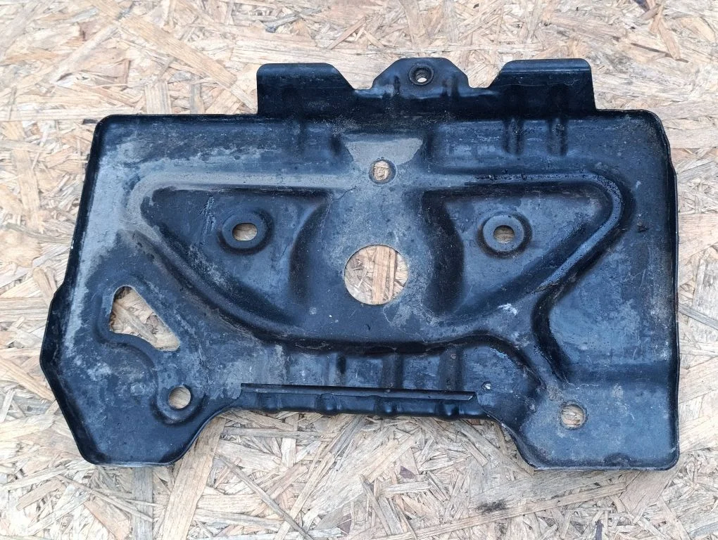 Battery tray – Mercedes-Benz E-Class W212 (2009-2016)
