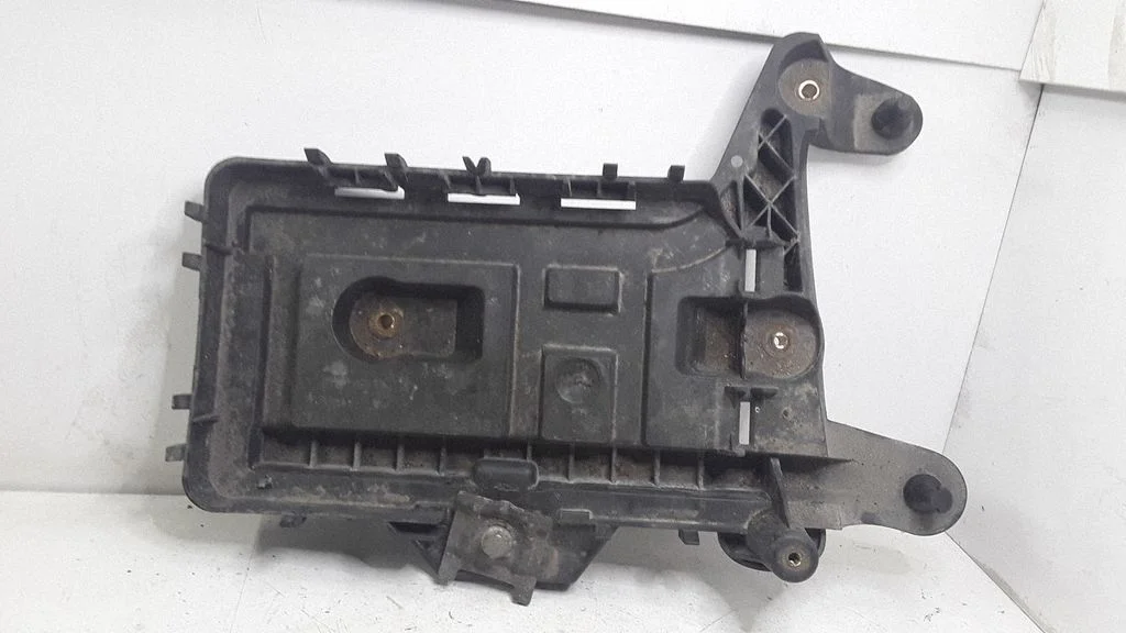 Battery tray – Seat Altea XL (2004-2015)
