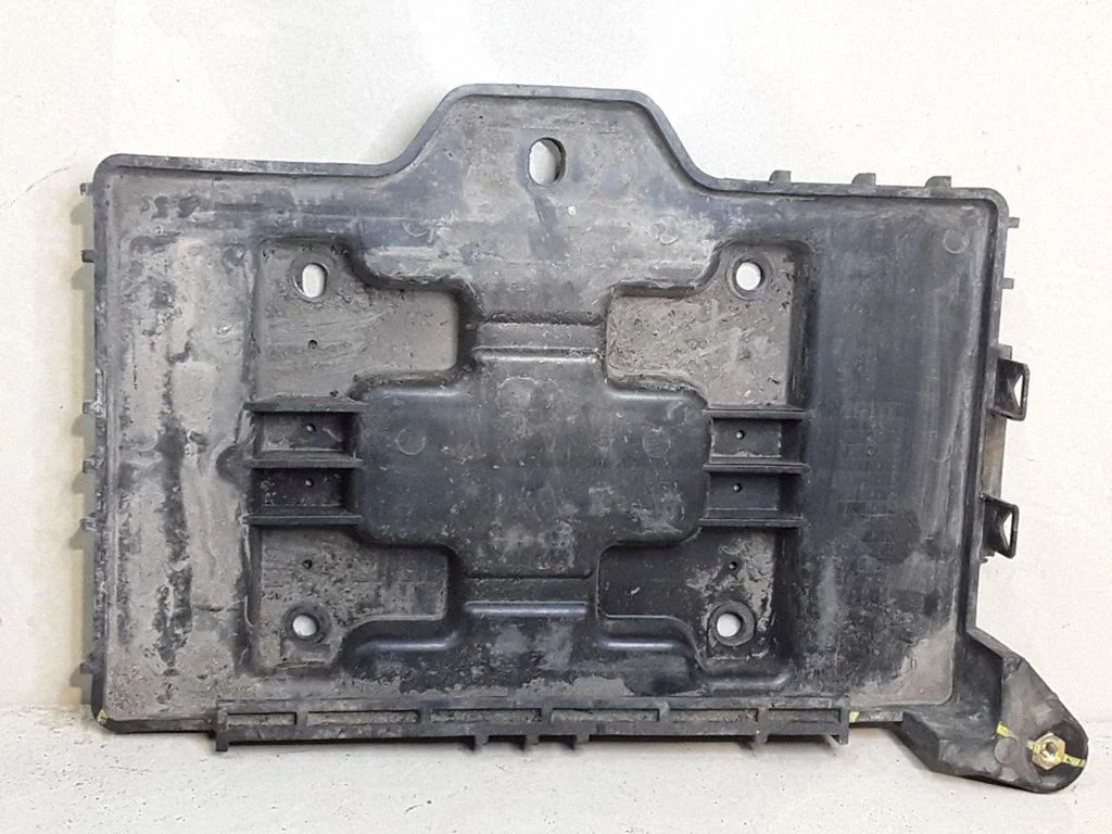 Battery tray – Hyundai Santa Fe (2006-2012)