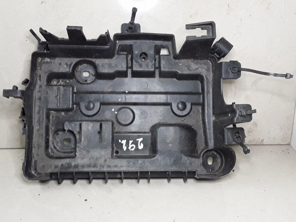 Battery tray – Opel Corsa D (2006-2014)