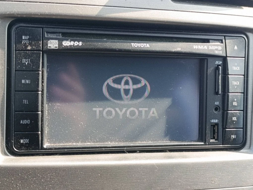 Raadio / CD/DVD-mängija / navigatsioon – Toyota Avensis T270 (2009-2012)