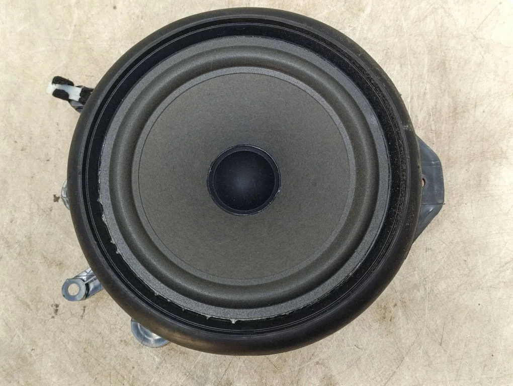 Front door speaker – Seat Exeo (3R) (2008-2013)