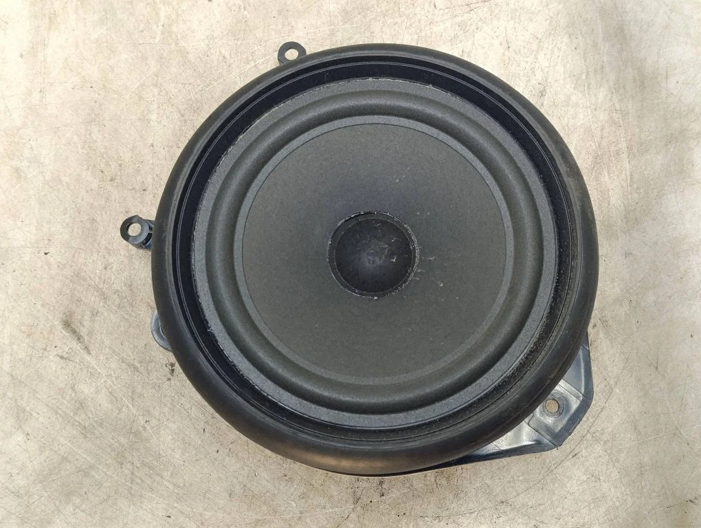 Front door speaker – Seat Exeo (3R) (2008-2013)