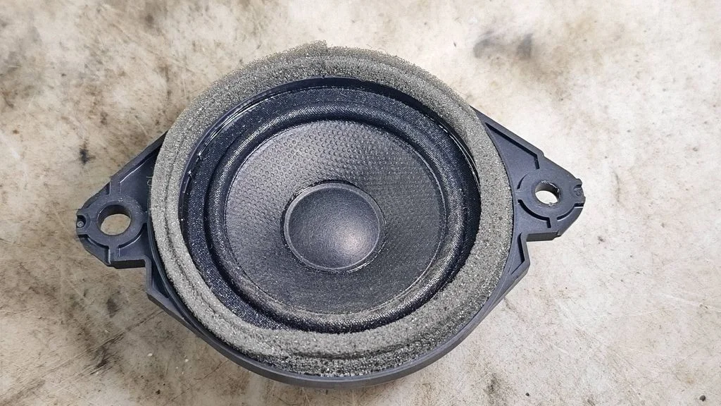 Panel speaker – Nissan Qashqai J12 (2021-)