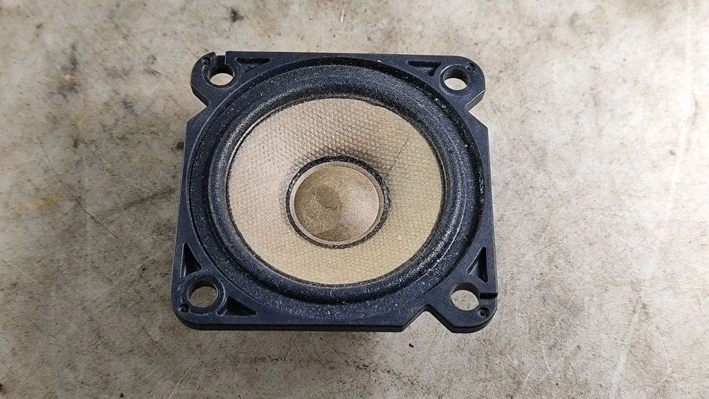 Panel speaker – Nissan Qashqai J12 (2021-)
