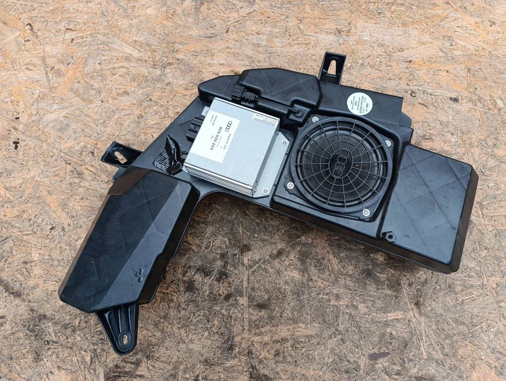 Subwoofer speaker – Audi A4 S4 B7 8E 8H (2005-2008)