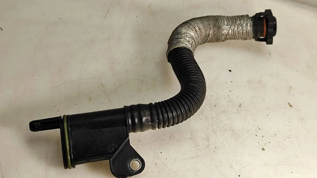 Breather/breather pipe/hose – Volkswagen Passat CC (2008-2016)