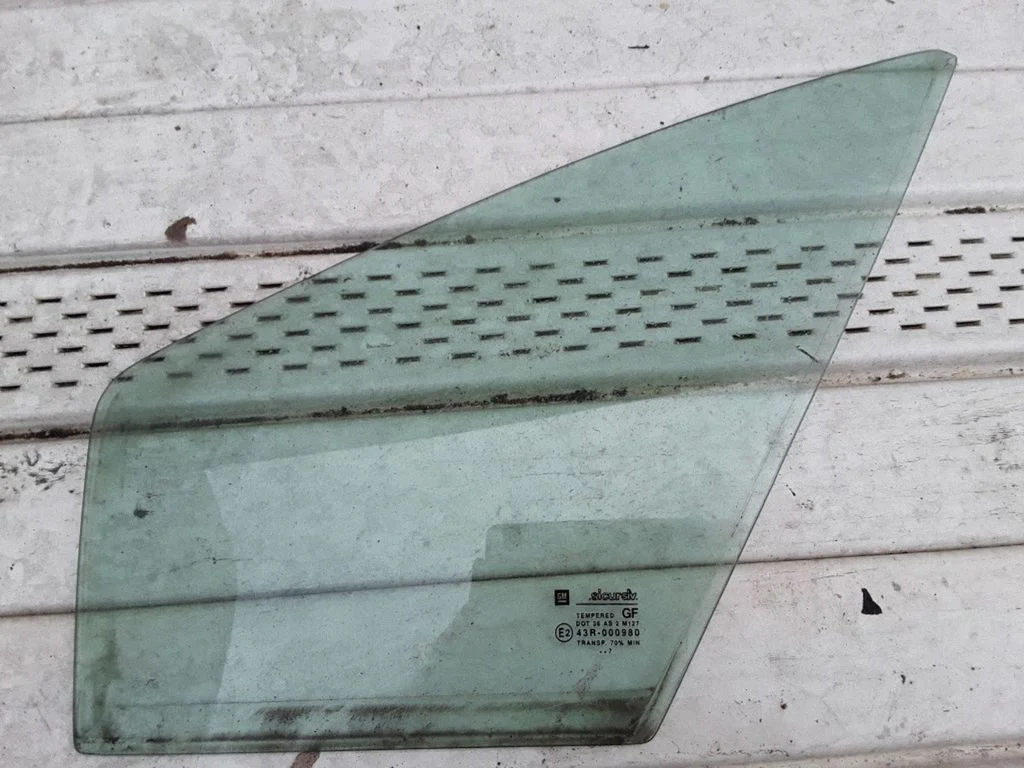 Front vent window/glass (coupe) – Opel Tigra A (1994-2000)