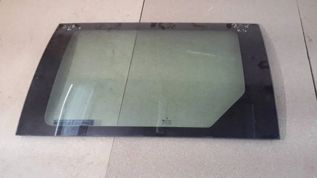 Sliding door window/glass – Chrysler Grand Voyager III (1995-2000)