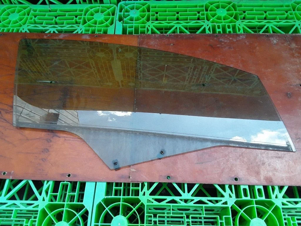 Front door window/glass (coupe) – Citroen C4 I (2004-2010)