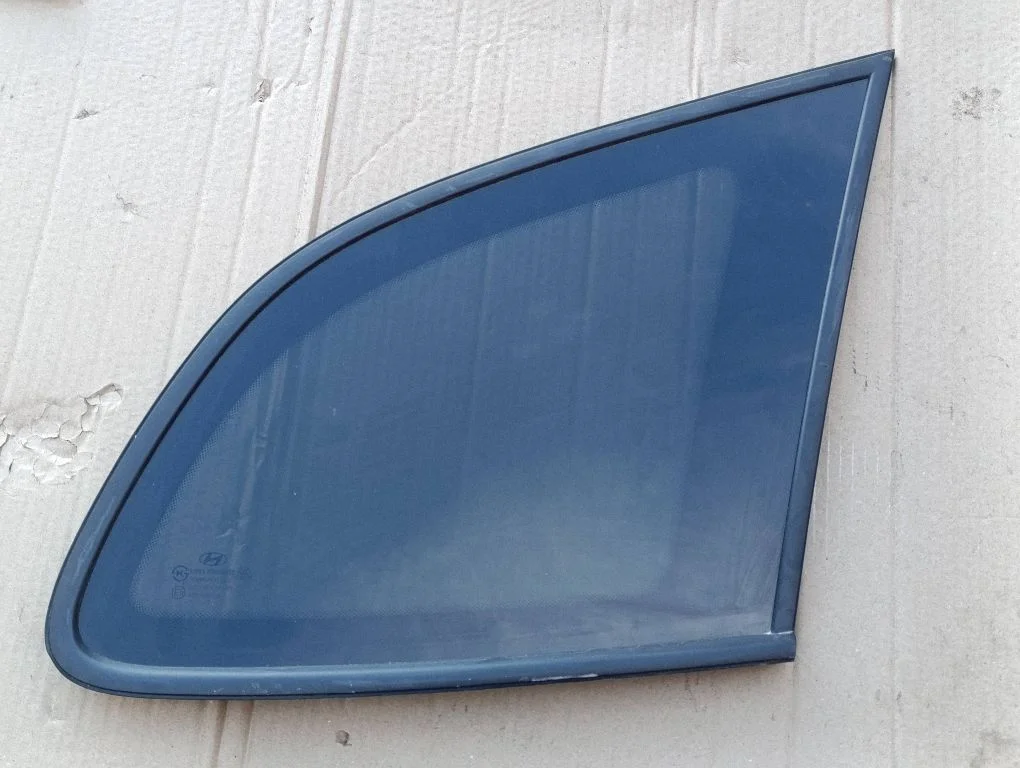 Rear side window DOT748AS3M35