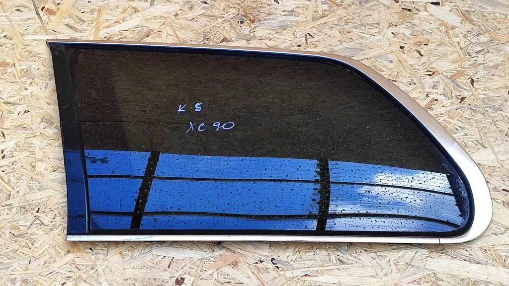 Rear side window 43R001604