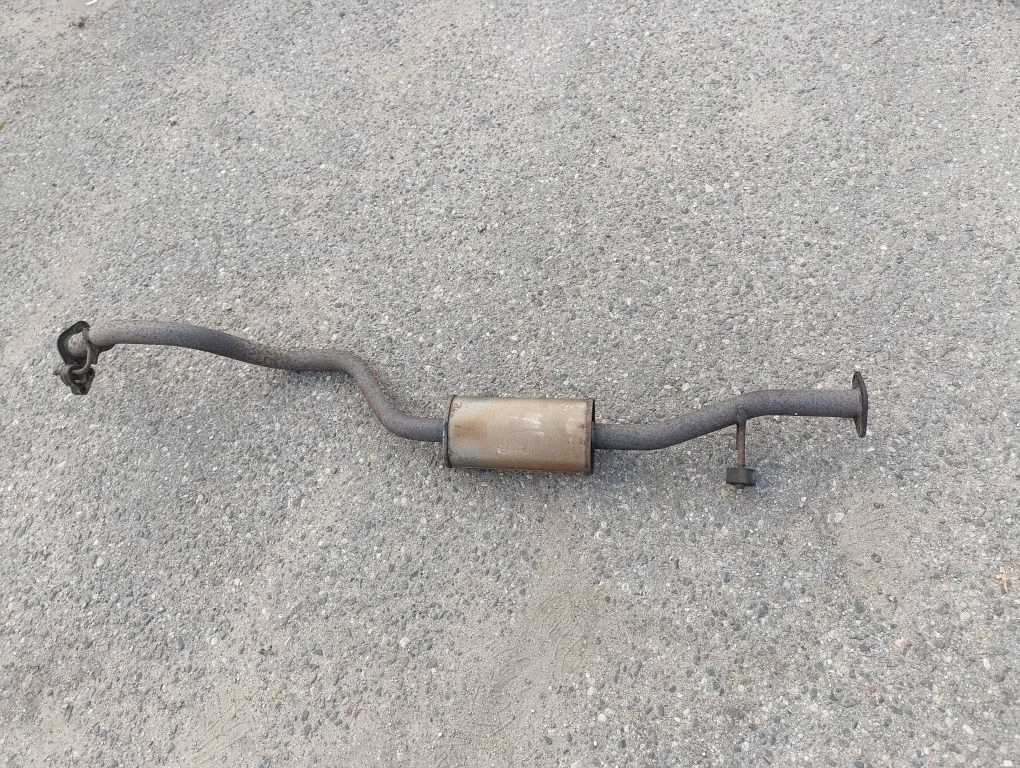 Middle muffler/silencer 203004EA5A