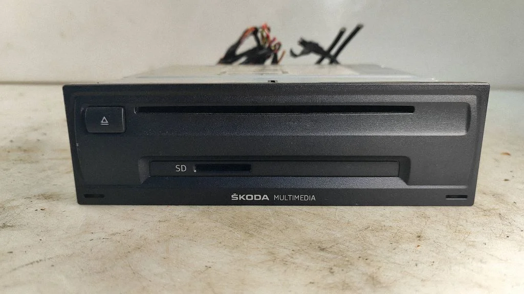 CD/DVD changer – Skoda Octavia Mk3 (5E) (2013-2019)