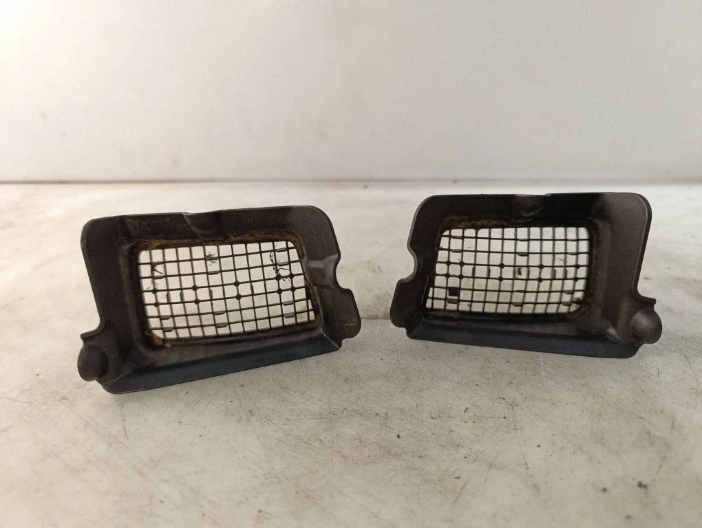 Air micro filter air duct channel part – BMW 1 Series E81 E87 (2004-2011)