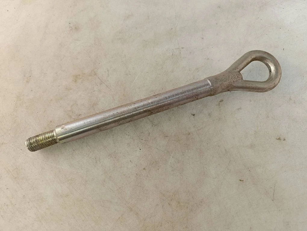 Towing hook eye IS05422