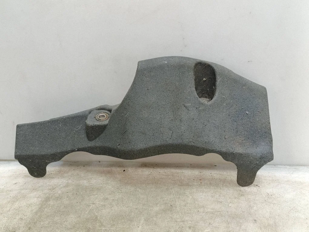 Tagavedrustuse põhjakaitse – Toyota Avensis T270 (2009-2012)