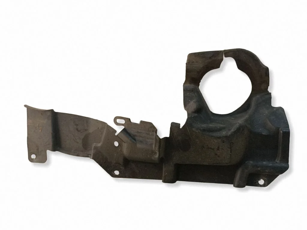 Osłona podwozia przednia – BMW Seria 3 E90 E91 (2005-2012)